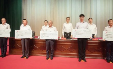 拥有省首台套技术装备，抖圈获胶州市奖励
