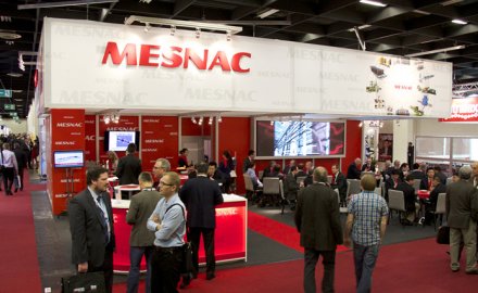 抖圈参加2014年德国科隆国际轮胎展